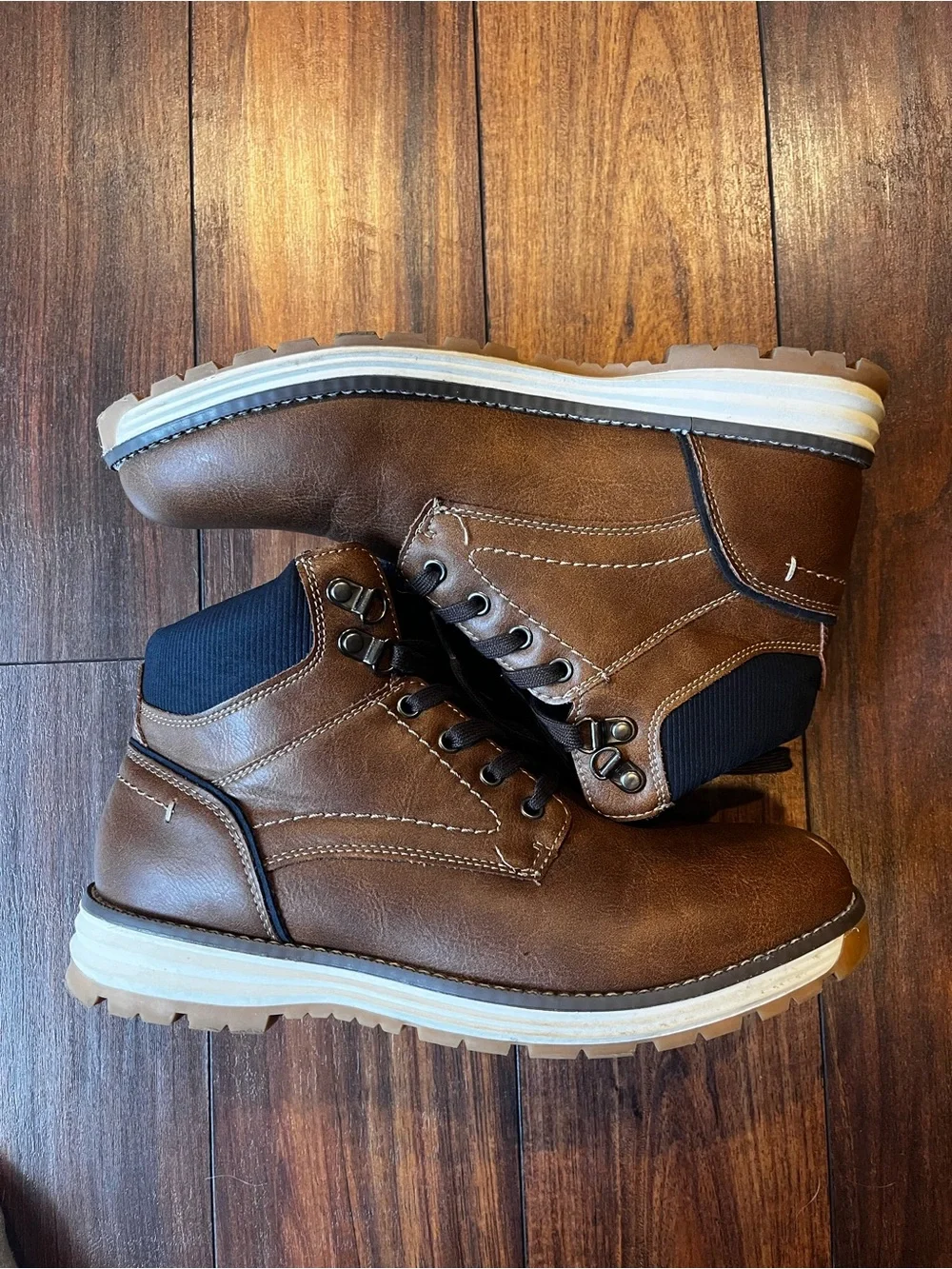 Falls Creek sturdy lace
